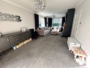 Lounge- click for photo gallery